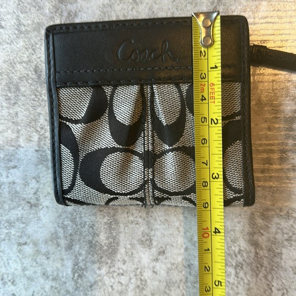 NWOB Coach Mini Wallet - Picture 3 of 5